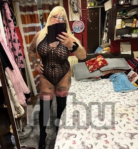 Monor, Vikt�ria40 06202597337