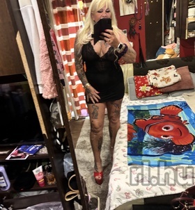 Viktória40 (50+ éves) - Telefon: +36 20 / 259-7337 - Monor