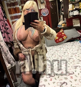 Monor, Vikt�ria40 06202597337