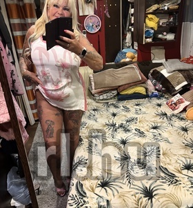 Viktória40 (50+ éves) - Telefon: +36 20 / 259-7337 - Monor