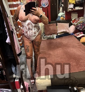 Viktória40 (50+ éves) - Telefon: +36 20 / 259-7337 - Monor