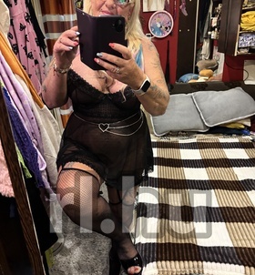 Viktória40 (50+ éves) - Telefon: +36 20 / 259-7337 - Monor