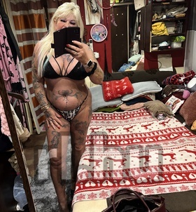 Viktória40 Monor szexpartner lányok