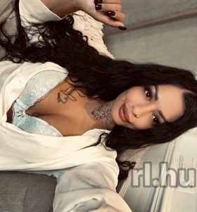Virág Budapest escort girls