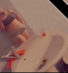 Virág (23 éves) - Telefon: +36 30 / 409-1638 - Fényeslitke