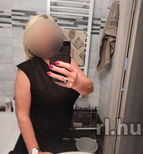 Virág (50 éves) - Telefon: +36 30 / 412-2928 - Budapest, III
