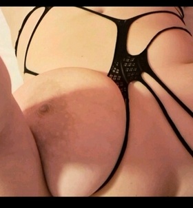 Virág (36+ éves) - Telefon: +36 70 / 171-0100 - Budapest, XIV