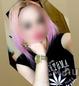 Virag (24 éves) - Telefon: +36 70 / 564-6376 - Monor