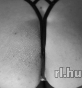 Vivien (26 éves) - Telefon: +36 20 / 911-9067 - Szekszárd