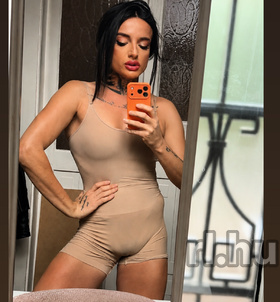 Vivienne 702362610, Budapest Transvestit #10 - 