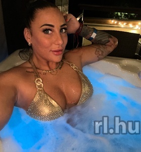 Vivikee22 Győr escort Mädchen