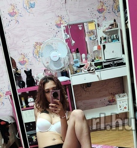 Zita (20 éves) - Telefon: +36 30 / 270-4832 - Zalaegerszeg