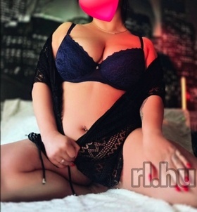 Zoé Budapest Erotische Massage Mädchen