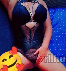 Zoe Sopron szexpartner lányok