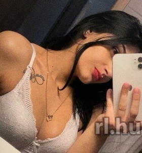 Zoé Budapest escort Mädchen