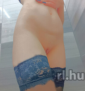 Zoé Szolnok szexpartner lányok