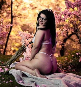 Budapest, Zo� 06307359335