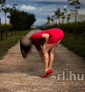 Zsanett (34 éves) - Telefon: +36 70 / 532-5656 - Budapest