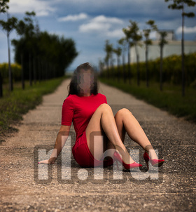 Budapest, Zsanett 06705325656 - Uploaded: 2025-03-17