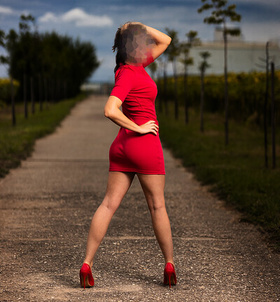 Budapest, Zsanett 06705325656