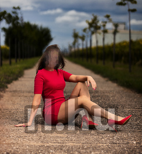 Budapest, Zsanett 06705325656