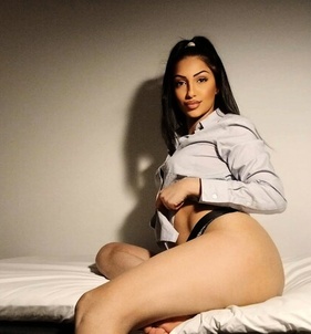 Zsófi (19+ éves) - Telefon: +36 20 / 662-7215 - Budapest, XV