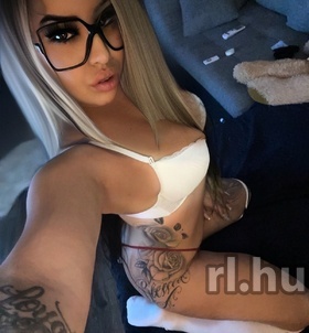 Zsófi Budapest escort Mädchen