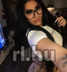 Budapest, Zs�fi 06305772511