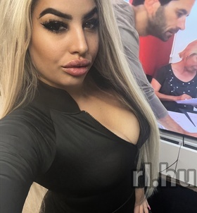 Zsófi Budapest escort girls